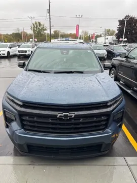 Photos of 2024 Chevrolet Traverse LT for sale in Davison, MI at Hank Graff Chevrolet Davison