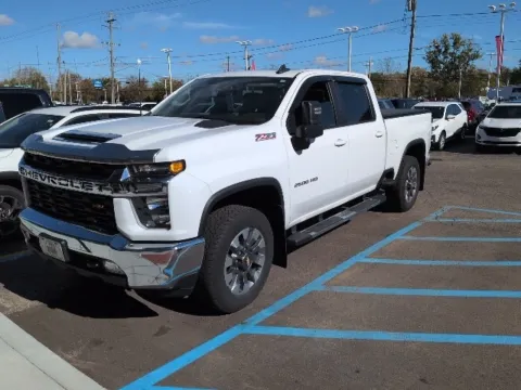 White 2022 Chevrolet Silverado 2500HD LT for sale in Davison, MI