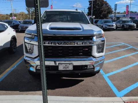 Photos of 2022 Chevrolet Silverado 2500HD LT for sale in Davison, MI at Hank Graff Chevrolet Davison