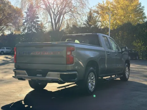 More photos of 2019 Chevrolet Silverado 1500 LT at Hank Graff Chevrolet Davison, MI