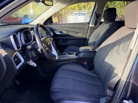 More photos of 2017 Chevrolet Equinox LT at Hank Graff Chevrolet Davison, MI