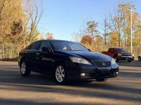 Photos of 2007 Lexus ES 350 for sale in Davison, MI at Hank Graff Chevrolet Davison