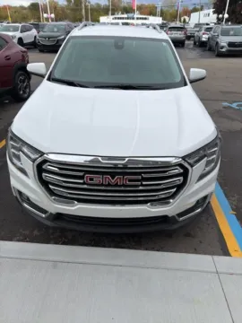 Photos of 2023 GMC Terrain SLT for sale in Davison, MI at Hank Graff Chevrolet Davison