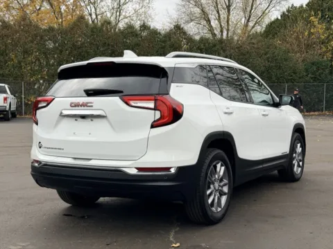 More photos of 2023 GMC Terrain SLT at Hank Graff Chevrolet Davison, MI