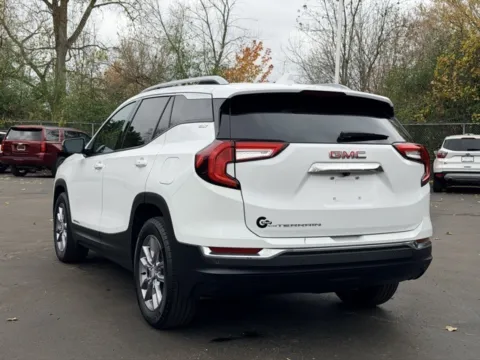 More photos of 2023 GMC Terrain SLT at Hank Graff Chevrolet Davison, MI