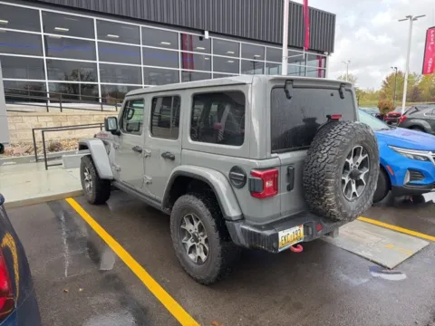 More photos of 2021 Jeep Wrangler Unlimited Rubicon at Hank Graff Chevrolet Davison, MI