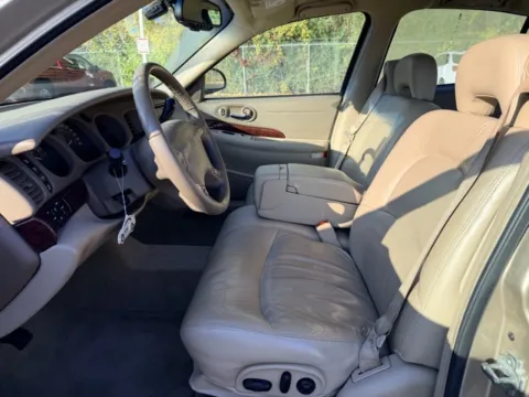 More photos of 2005 Buick LeSabre Limited at Hank Graff Chevrolet Davison, MI