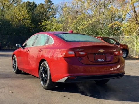 More photos of 2016 Chevrolet Malibu LT at Hank Graff Chevrolet Davison, MI
