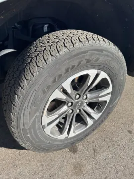 More photos of 2022 Chevrolet Colorado Z71 at Hank Graff Chevrolet Davison, MI