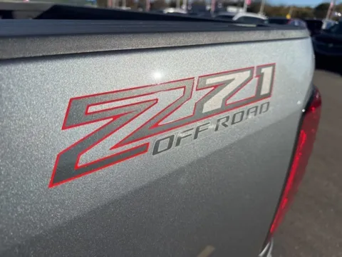 More photos of 2022 Chevrolet Colorado Z71 at Hank Graff Chevrolet Davison, MI