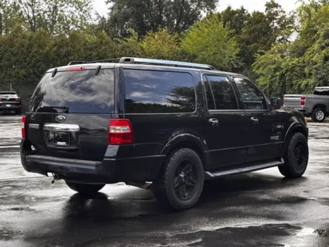 Another view of 2008 Ford Expedition EL Limited for sale in Davison, MI at Hank Graff Chevrolet Davison