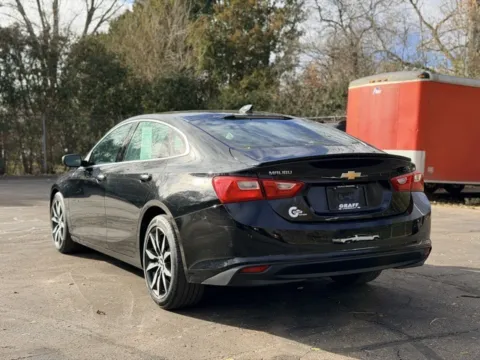 More photos of 2018 Chevrolet Malibu LT at Hank Graff Chevrolet Davison, MI