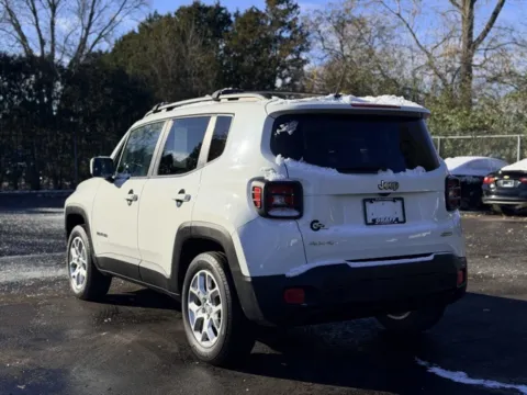 More photos of 2015 Jeep Renegade Latitude at Hank Graff Chevrolet Davison, MI