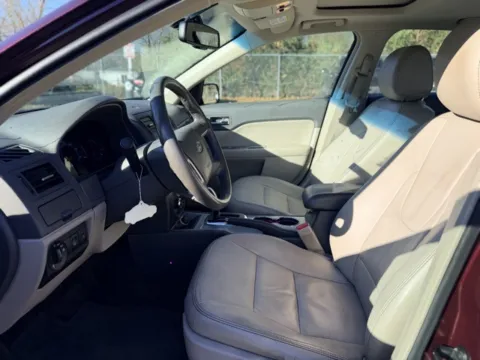 More photos of 2012 Ford Fusion SEL at Hank Graff Chevrolet Davison, MI