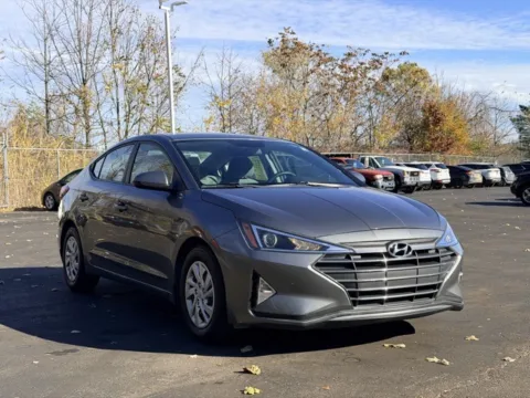 Another view of 2019 Hyundai Elantra SE for sale in Davison, MI at Hank Graff Chevrolet Davison