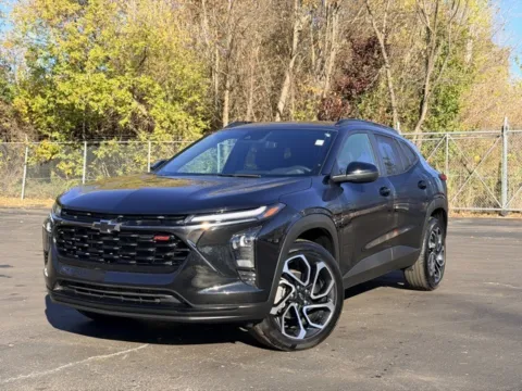 Black 2025 Chevrolet Trax 2RS for sale in Davison, MI