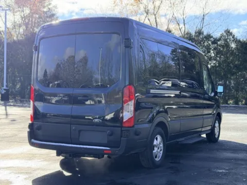 More photos of 2017 Ford Transit-350 XLT at Hank Graff Chevrolet Davison, MI