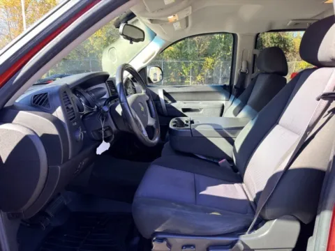 More photos of 2011 Chevrolet Silverado 1500 LT at Hank Graff Chevrolet Davison, MI