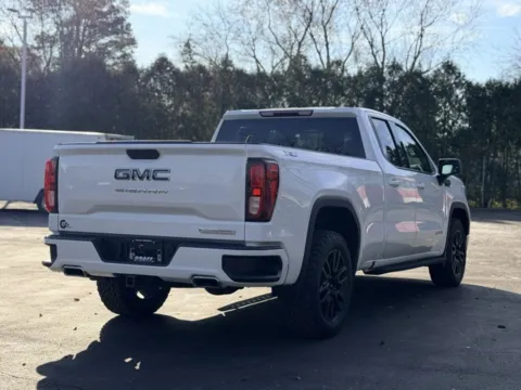 More photos of 2021 GMC Sierra 1500 Elevation at Hank Graff Chevrolet Davison, MI