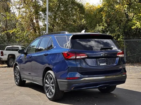More photos of 2022 Chevrolet Equinox RS at Hank Graff Chevrolet Davison, MI