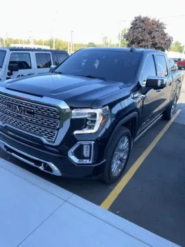 Black 2021 GMC Sierra 1500 Denali for sale in Davison, MI