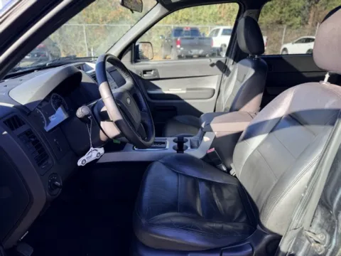 More photos of 2008 Ford Escape XLT at Hank Graff Chevrolet Davison, MI