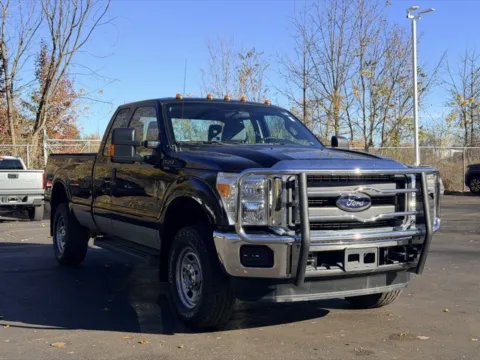 Photos of 2016 Ford F-350SD Lariat for sale in Davison, MI at Hank Graff Chevrolet Davison