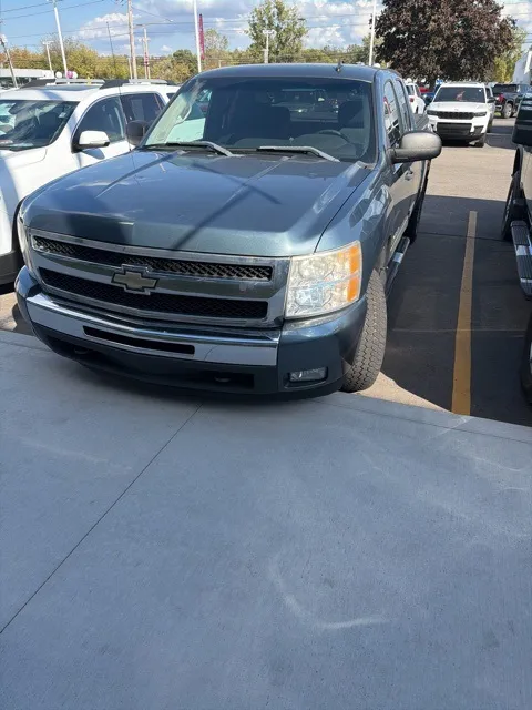 Gray 2011 Chevrolet Silverado 1500 LT for sale in Davison, MI