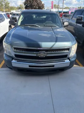 Photos of 2011 Chevrolet Silverado 1500 LT for sale in Davison, MI at Hank Graff Chevrolet Davison