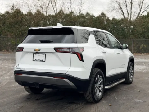 More photos of 2025 Chevrolet Equinox LT at Hank Graff Chevrolet Davison, MI