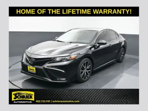 Black 2021 Toyota Camry SE for sale in Omaha, NE