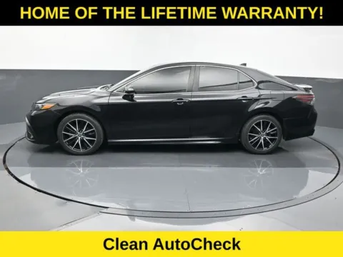 More photos of 2021 Toyota Camry SE at Schrier Automotive Inc, NE