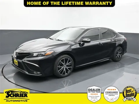 Black 2021 Toyota Camry SE for sale in Omaha, NE