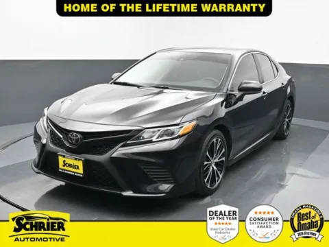 Black 2019 Toyota Camry SE for sale in Omaha, NE