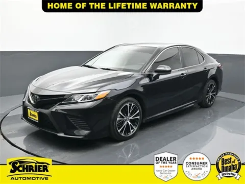 Black 2019 Toyota Camry SE for sale in Omaha, NE