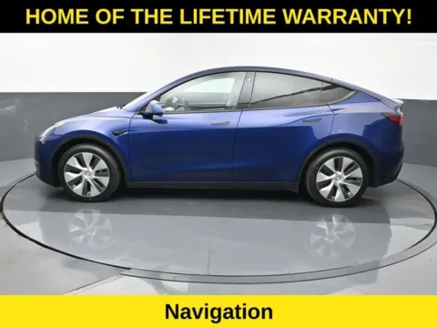 More photos of 2021 Tesla Model Y Long Range at Schrier Automotive Inc, NE