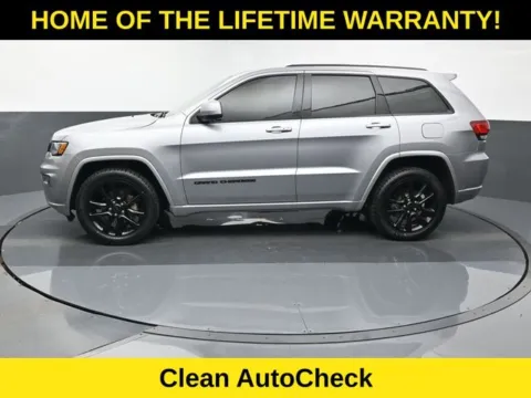 More photos of 2018 Jeep Grand Cherokee Altitude at Schrier Automotive Inc, NE