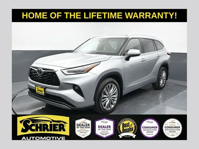 Silver 2022 Toyota Highlander Platinum for sale in Omaha, NE