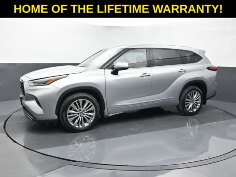 Another view of 2022 Toyota Highlander Platinum for sale in Omaha, NE at Schrier Automotive Inc