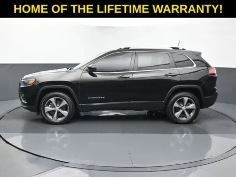 More photos of 2020 Jeep Cherokee Limited at Schrier Automotive Inc, NE