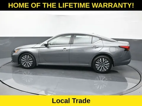 More photos of 2023 Nissan Altima 2.5 SV at Schrier Automotive Inc, NE
