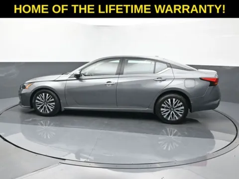 More photos of 2023 Nissan Altima 2.5 SV at Schrier Automotive Inc, NE