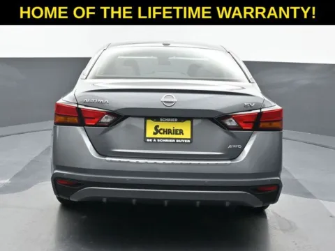 More photos of 2023 Nissan Altima 2.5 SV at Schrier Automotive Inc, NE
