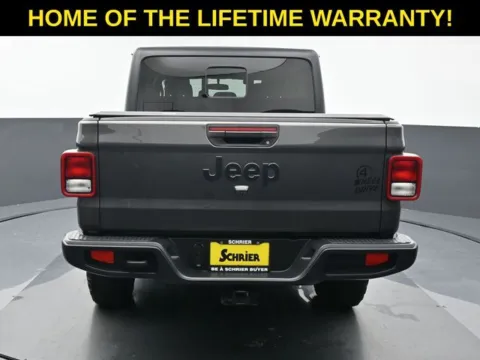 More photos of 2021 Jeep Gladiator Willys at Schrier Automotive Inc, NE