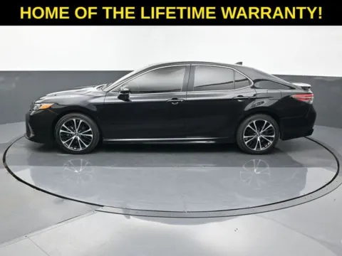 More photos of 2019 Toyota Camry SE at Schrier Automotive Inc, NE