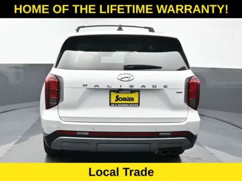 More photos of 2023 Hyundai Palisade Limited at Schrier Automotive Inc, NE