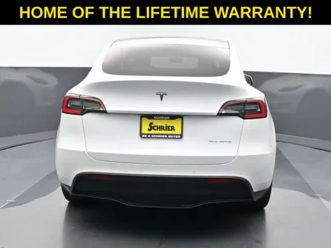 More photos of 2021 Tesla Model Y Long Range at Schrier Automotive Inc, NE