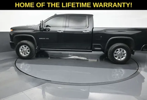 More photos of 2022 Chevrolet Silverado 2500HD High Country at Schrier Automotive Inc, NE