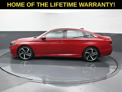 More photos of 2018 Honda Accord Sport 2.0T at Schrier Automotive Inc, NE