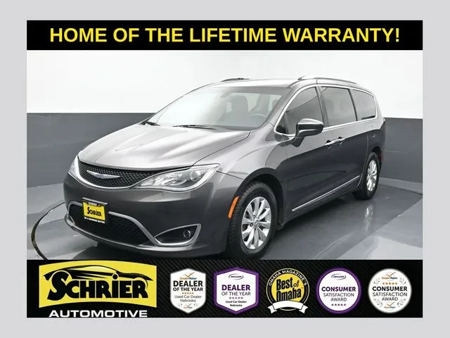 Gray 2018 Chrysler Pacifica Touring L Plus for sale in Omaha, NE